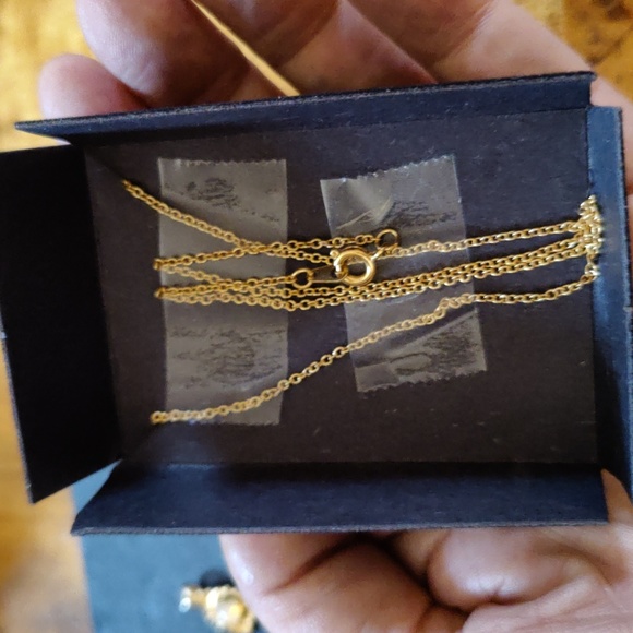 Van Doran ruby and opal pendant 18" chain and extra pendant. - Picture 4 of 4